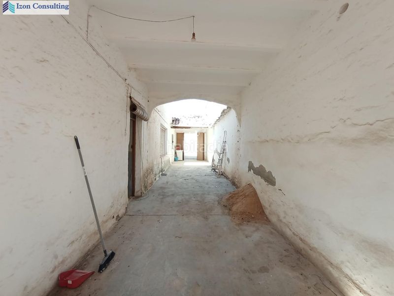 Foto 3185ef2b-3952-409e-8156-787366094a00. Casa amb aparcament a Villarrobledo