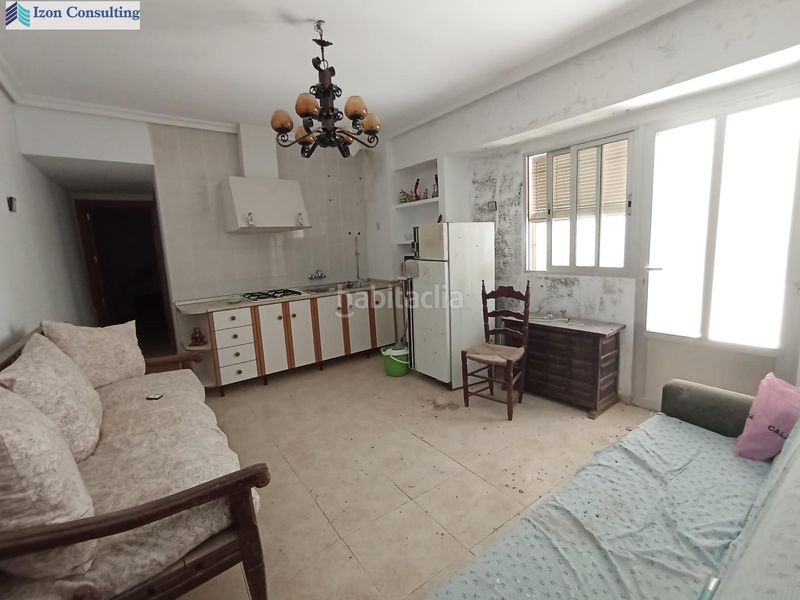 Foto c5a67160-76c4-404f-b916-5f205c235c75. Casa amb aparcament a Villarrobledo