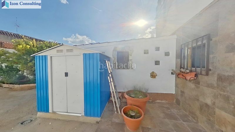 Foto a6d944cd-b4bd-4ead-959e-445187d3f8d0. Casa amb calefacció aparcament a Valdeganga