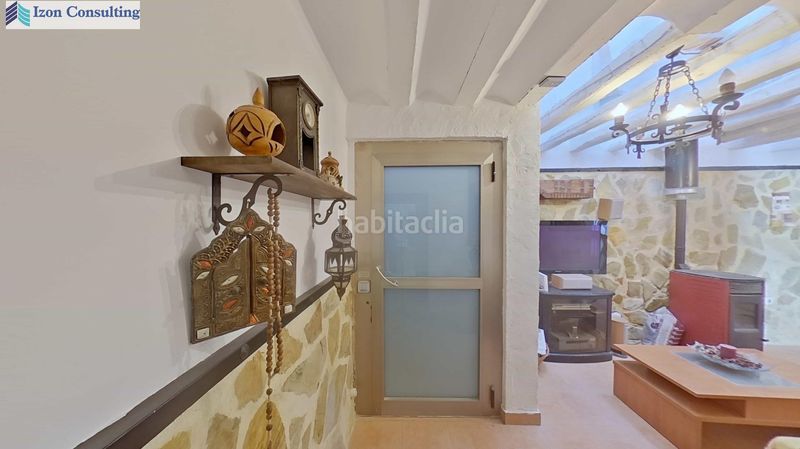 Foto bf6b25bc-babf-472d-87e4-45926616aeb9. Casa amb calefacció aparcament a Valdeganga