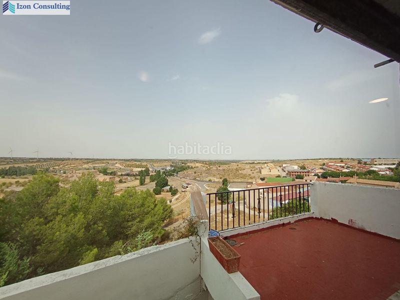 Foto b36c09a2-b497-4ed1-a072-822d800da468. Casa amb aparcament a Munera