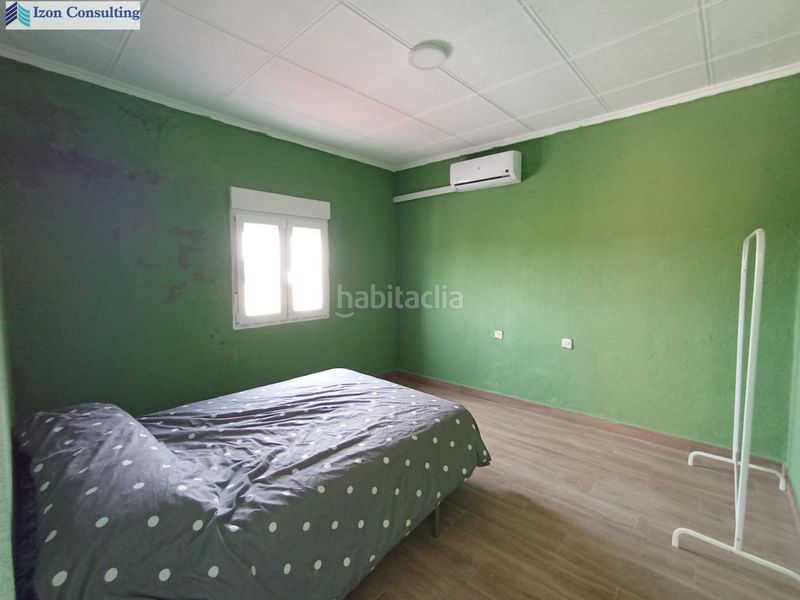 Foto 3915fd9c-4bda-4fda-a042-e1dea3165640. Lloguer casa amb aparcament a Munera