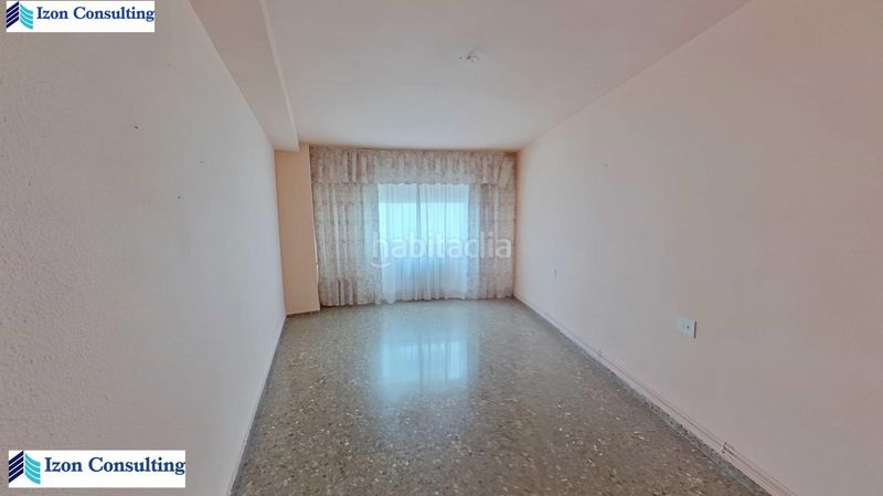 Foto d27ccb3a-6894-47c5-b96b-2b193215c727. Flat with heating parking in Centro Albacete
