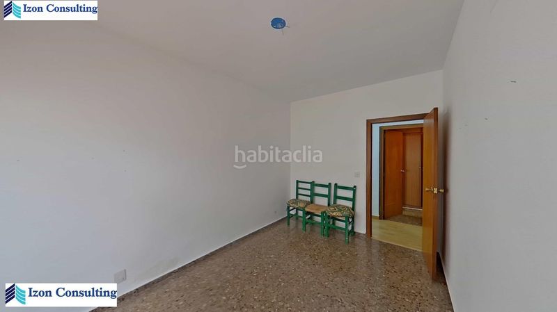 Foto d6d5fb02-9d7a-489a-93fd-1c00f2c552a8. Flat with heating parking in Centro Albacete