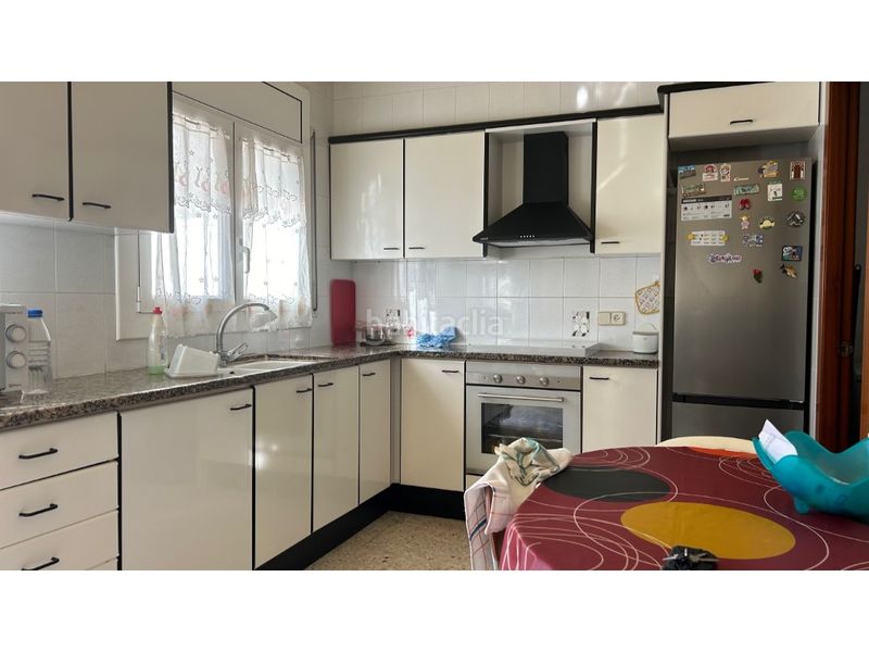 Foto 3d1e75be-fca8-4da4-acff-6a214775c5b4. Casa amb aparcament a Manlleu