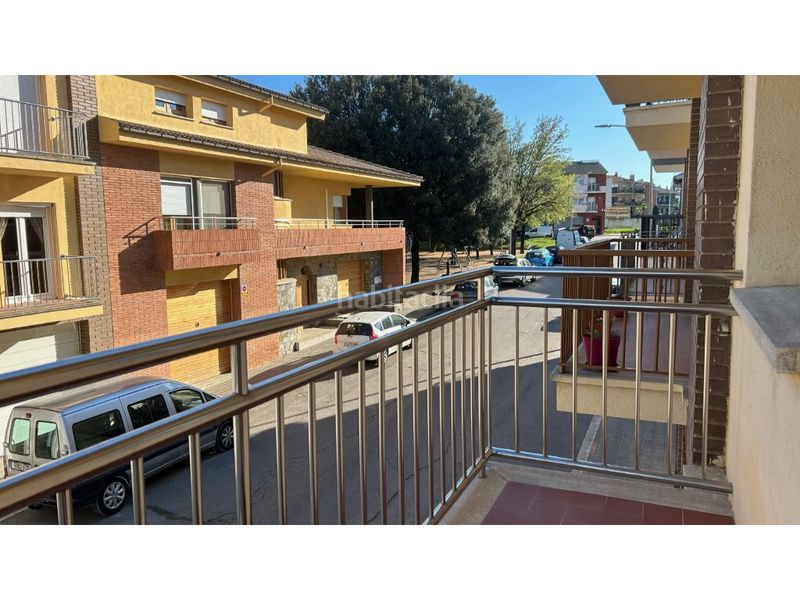 Foto a4481781-41d4-4475-a3f8-dd1f74c21a66. Casa amb aparcament a Manlleu