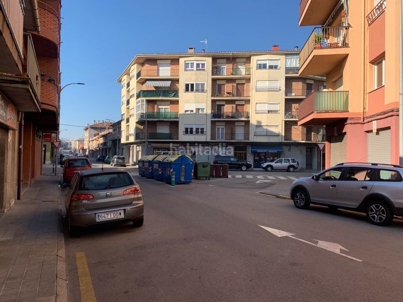 Foto e36b1013-8009-4647-bc75-13cff5f57b0b. Local comercial a Manlleu