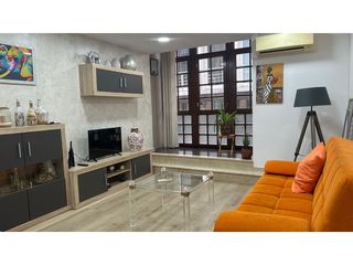 Pis  Calle pont. Piso venta en el centro