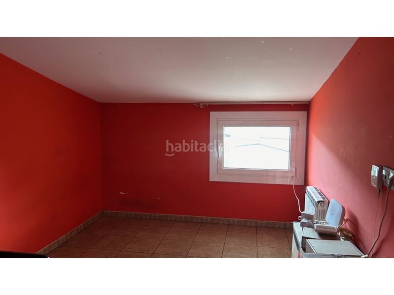 Foto 130fa969-990a-4faa-8927-95f1ab1e3e2f. Casa amb aparcament a Manlleu