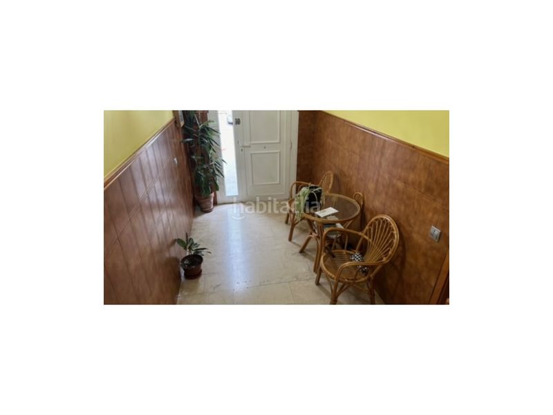 Foto 3ef1a085-0a0d-4524-8791-a091c8476aae. Casa amb aparcament a Manlleu