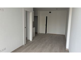 Ground floor  Avenida roma. Piso de obra nueva, planta baja de 1 hab. en venta en el barrio