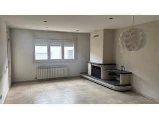 Flat  Calle ter. Gran terraza privada, 3 habitaciones y 2 plazas de parquing manl