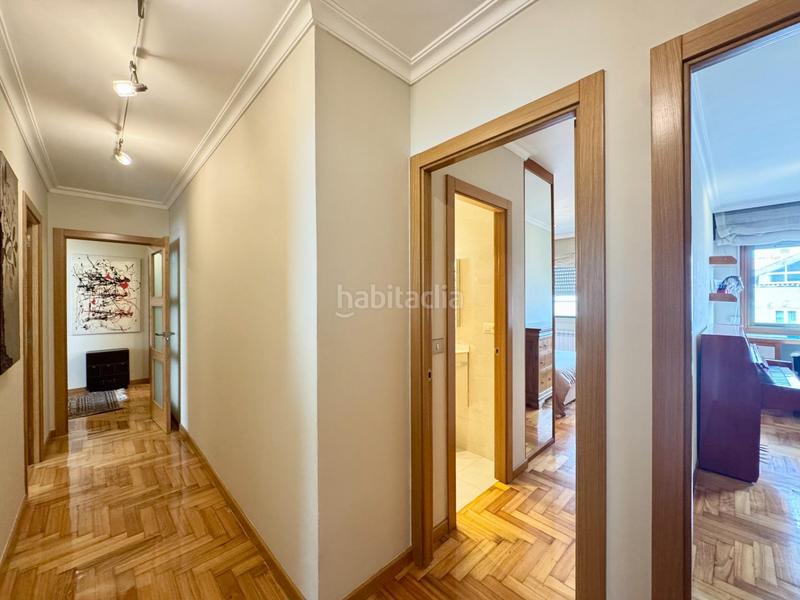 Foto 447b4455-7ba2-455e-b09a-4ddcd294dd77. Etagenwohnung mit heizung parking in Casablanca - Calvario Vigo