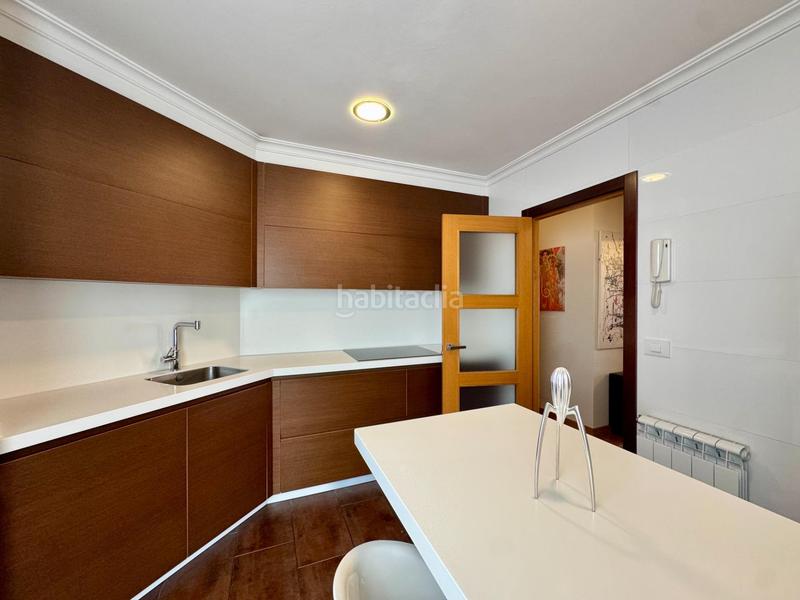 Foto 704bf5ef-08fa-432d-8b3f-166d9ddc76a1. Etagenwohnung mit heizung parking in Casablanca - Calvario Vigo