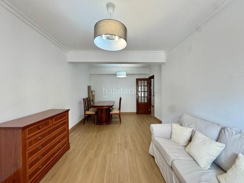 Foto 11de2113-7a0b-44b8-b583-98013ca3f542. Etagenwohnung mit heizung in Teis Vigo