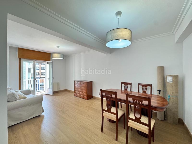 Foto 62f528c8-914a-409f-b1e6-c2da78643db9. Etagenwohnung mit heizung in Teis Vigo