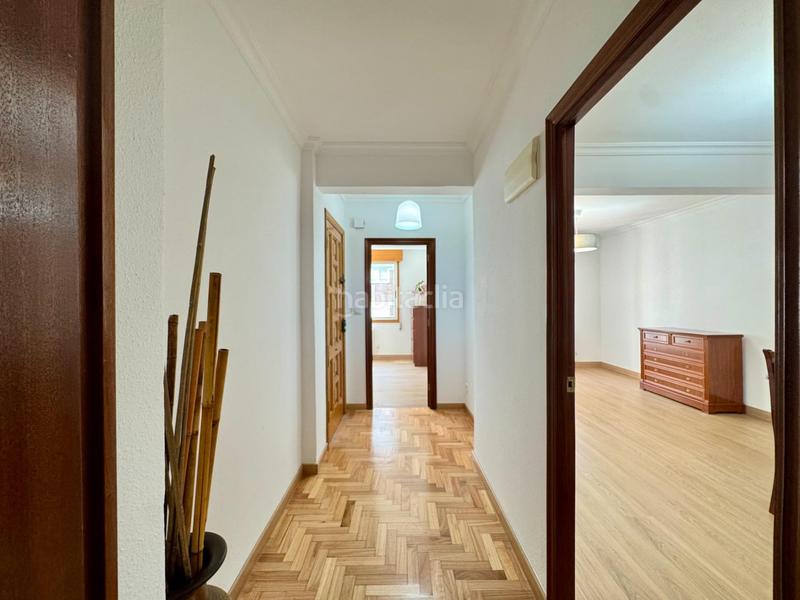 Foto 70b7b39a-d63d-45aa-a9b7-12b069644ab7. Etagenwohnung mit heizung in Teis Vigo