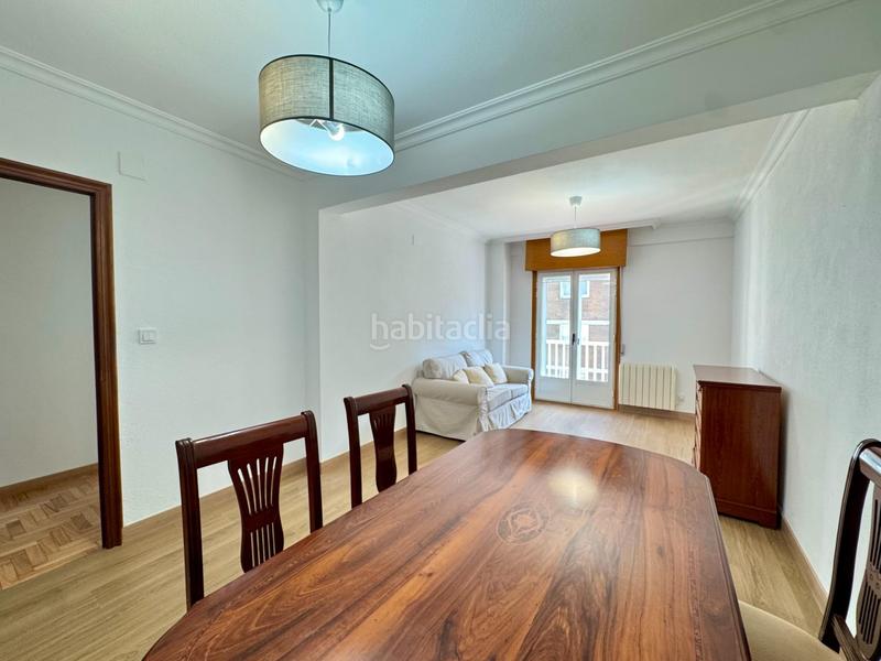 Foto b148037b-dcc1-4e07-8bb4-74c9d0d61b9f. Etagenwohnung mit heizung in Teis Vigo