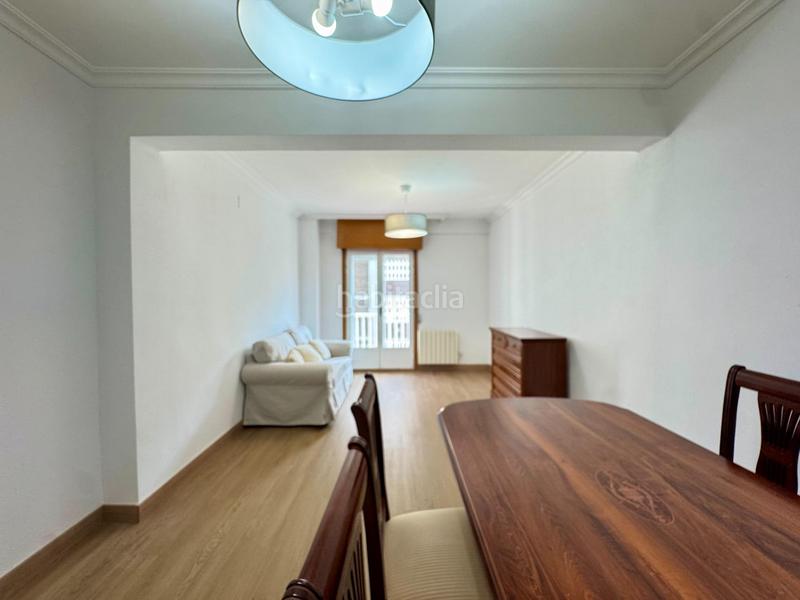 Foto cec208c2-fed9-4ebf-afc2-e2b523eca3c8. Etagenwohnung mit heizung in Teis Vigo