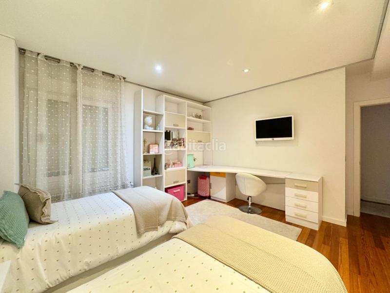 Foto f2b2c6f1-f2ac-49ed-93e0-3378df65b620. Pis amb calefacció a Plaza España - Corte Inglés Vigo