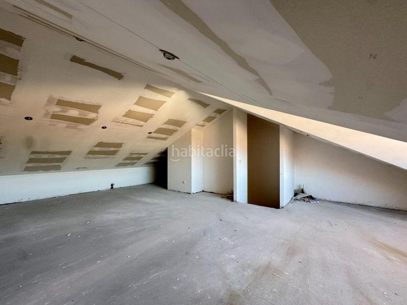 Foto 2595c19c-41b7-4130-8ebd-f8a7bb1e3f5b. Reihenhaus mit heizung parking in Teis Vigo