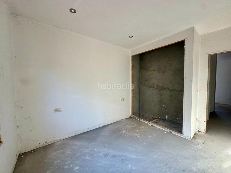 Foto 83c563cf-ed54-49a3-9954-e9ea24a979a0. Reihenhaus mit heizung parking in Teis Vigo