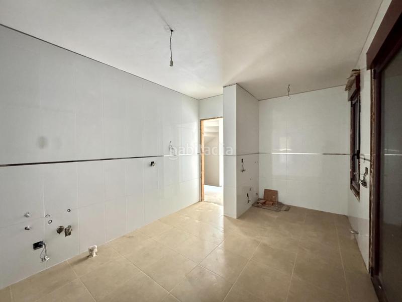 Foto a2d16a41-807e-41c8-9222-794f97e1c067. Reihenhaus mit heizung parking in Teis Vigo