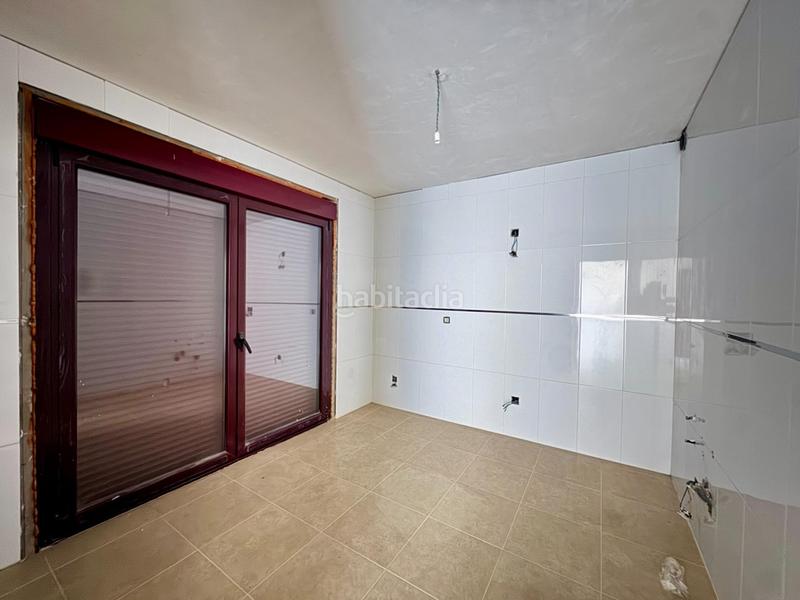 Foto deb8c7ba-6f75-41cd-b29d-01b04b22464a. Reihenhaus mit heizung parking in Teis Vigo