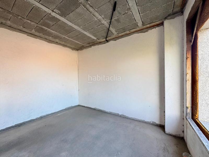 Foto b30a1eb2-cc41-4a66-bda4-cb2d7d802a0b. Chalet avec chauffage parking dans Baiona