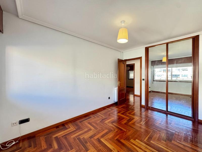 Foto 980179ac-97b3-4743-a1b1-785c781eebc7. Lloguer pis amb calefacció aparcament a Centro - Areal Vigo