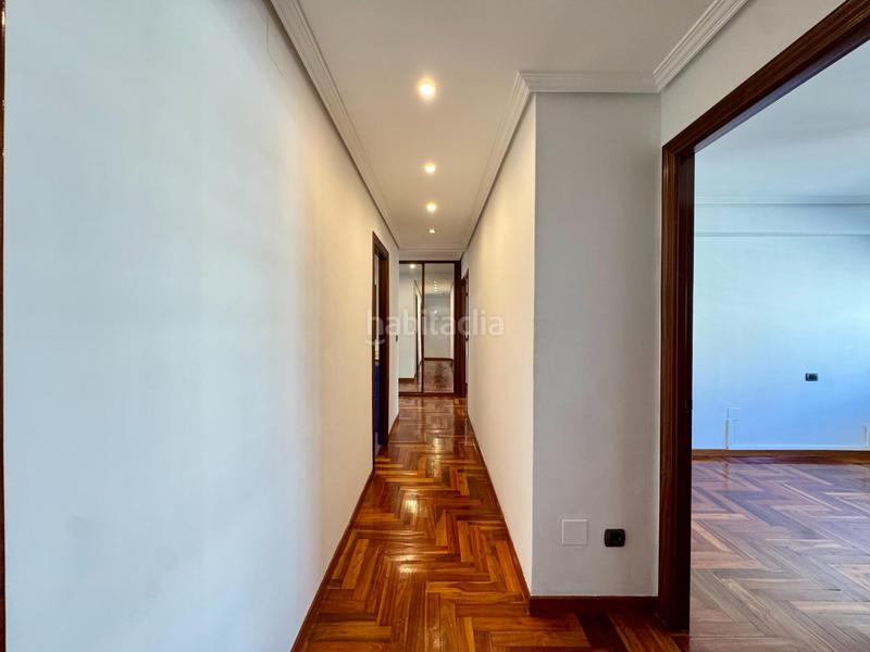 Foto 086f34f5-ae4c-4fdb-aebe-f646d46e260c. Miete etagenwohnung mit heizung parking in Centro - Areal Vigo