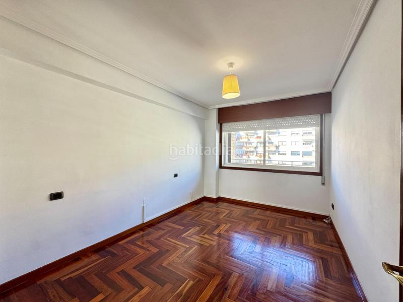 Foto 0f697374-e68f-44d9-b817-5f06bcb29fe2. Miete etagenwohnung mit heizung parking in Centro - Areal Vigo