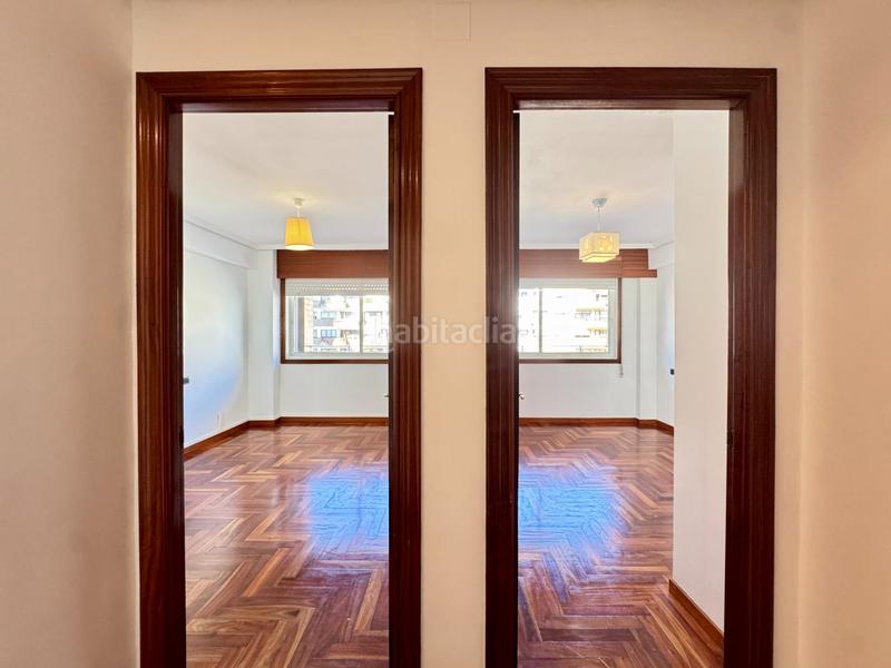 Foto 274cfacc-52a7-4a29-8e24-c6da9fc0d320. Miete etagenwohnung mit heizung parking in Centro - Areal Vigo