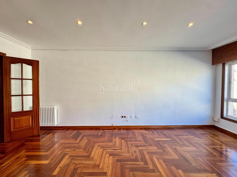 Foto 4d0526f7-b343-4978-990c-1b973651621c. Miete etagenwohnung mit heizung parking in Centro - Areal Vigo