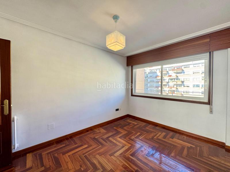 Foto f0e7453e-8c91-4fb6-a0d2-e2a98dd7849f. Miete etagenwohnung mit heizung parking in Centro - Areal Vigo
