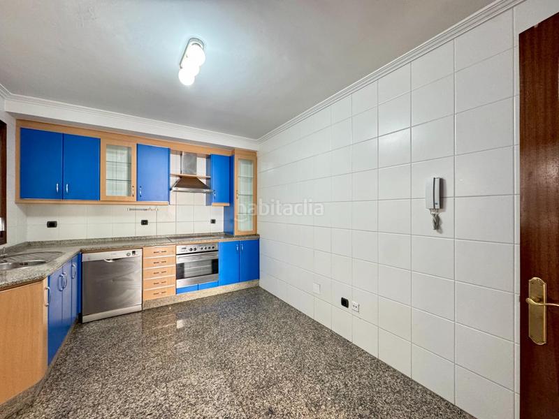 Foto fe18b59d-0d34-4a1b-8aed-fedce340ac23. Miete etagenwohnung mit heizung parking in Centro - Areal Vigo