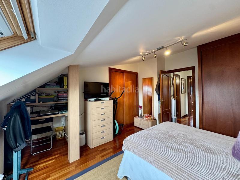 Foto 556cedb2-2a50-4b0f-8394-95de993f9edc. Duplex avec chauffage parking dans As Travesas - Balaidos Vigo