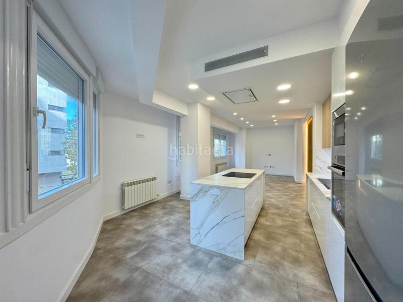 Foto 4da090d8-920f-4de4-a479-5788cd457fb1. Pis amb calefacció a Plaza España - Corte Inglés Vigo