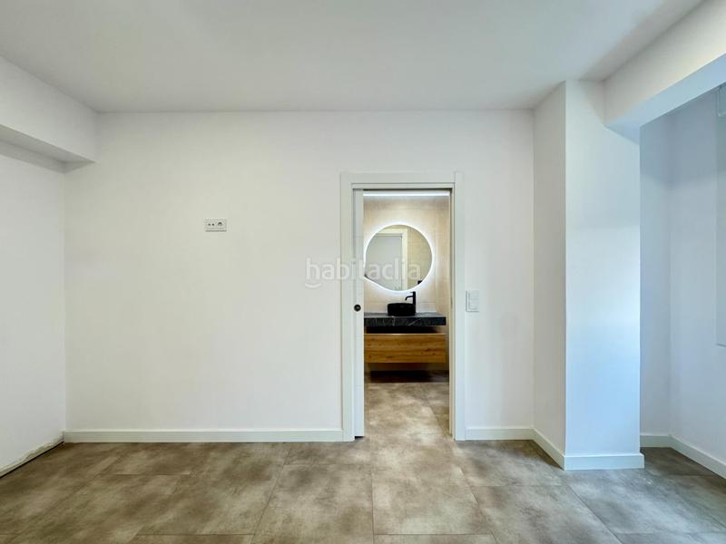 Foto 5c72abb9-5e74-4acf-8170-0b44fa656718. Pis amb calefacció a Plaza España - Corte Inglés Vigo