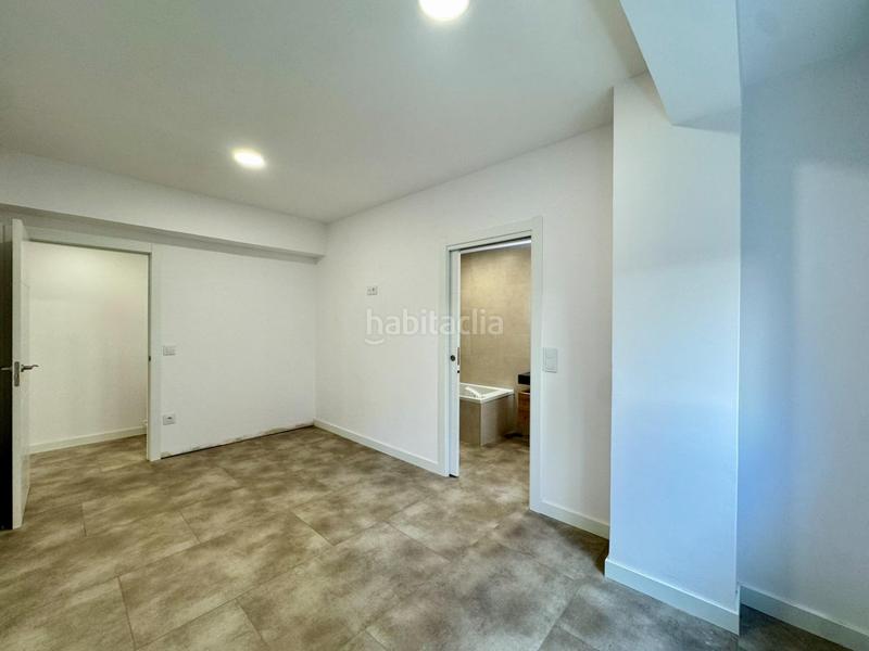 Foto 9647b621-225e-4a42-bc47-516434bb83b8. Pis amb calefacció a Plaza España - Corte Inglés Vigo