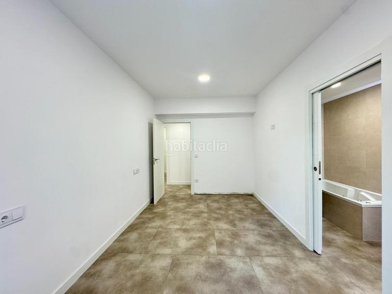 Foto fe86375f-b6a8-4e73-8d59-e79e5e730f67. Pis amb calefacció a Plaza España - Corte Inglés Vigo