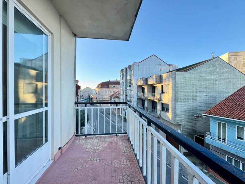 Foto 1e5608ba-4469-42a1-939e-72323c78c5dd. Pis amb calefacció aparcament a Vilanova de Arousa