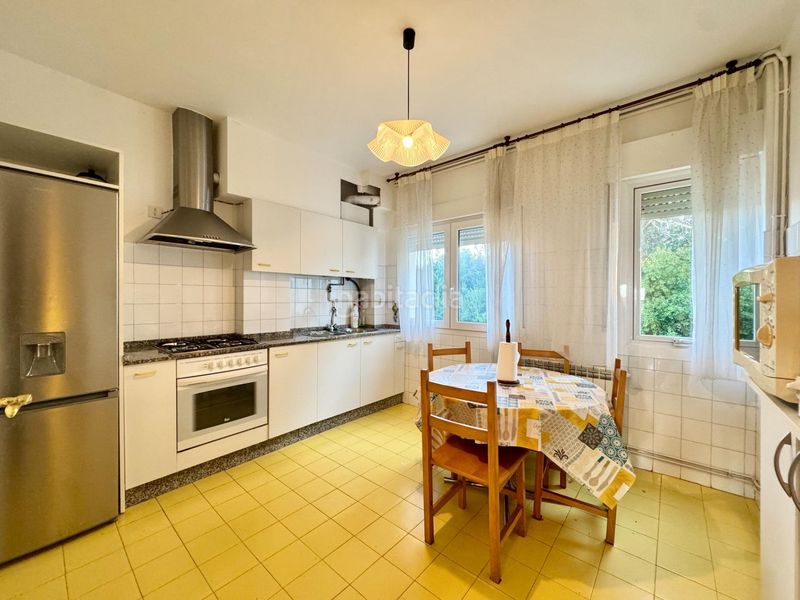 Foto 788f2d65-99d2-4d7e-b151-bfed71d9563c. Pis amb calefacció aparcament a Vilanova de Arousa