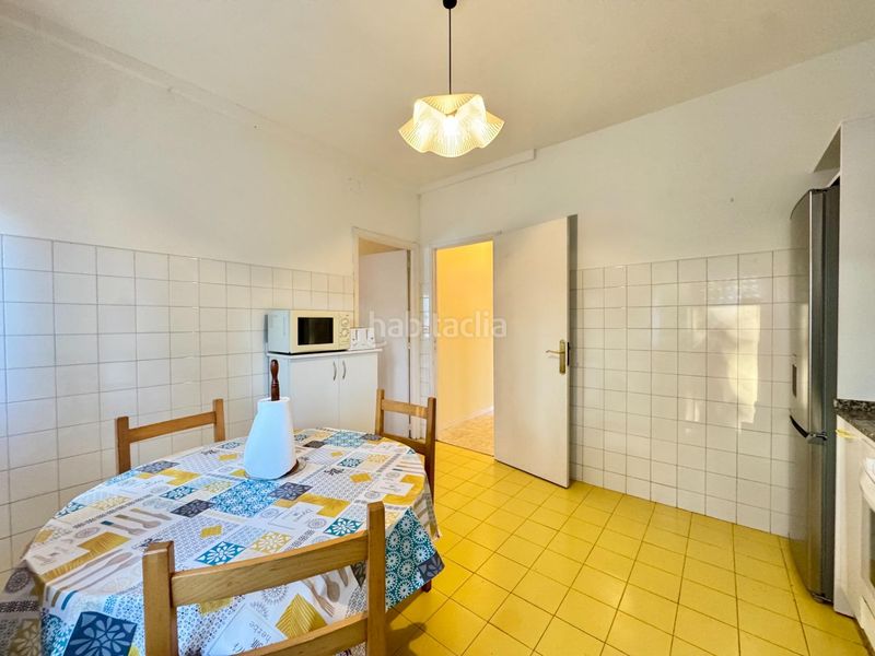 Foto 8c8684ca-dad5-40e6-8a36-3312c715ff9f. Pis amb calefacció aparcament a Vilanova de Arousa