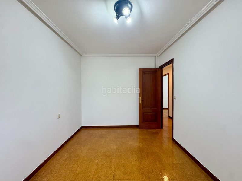 Foto 0a9c0e03-977b-45c1-bd2f-ab0695a07c48. Pis a As Travesas - Balaidos Vigo