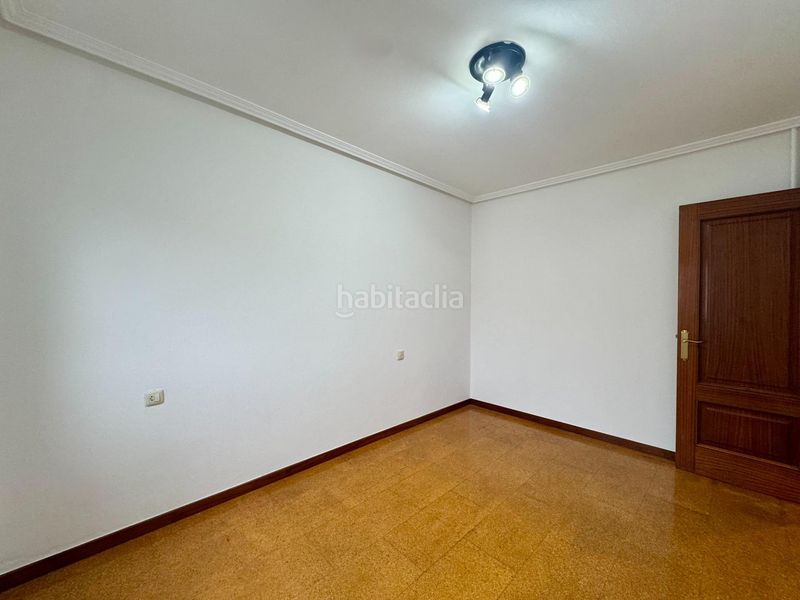 Foto a8183f65-72b4-4f26-bfb0-45fc20e1a634. Pis a As Travesas - Balaidos Vigo