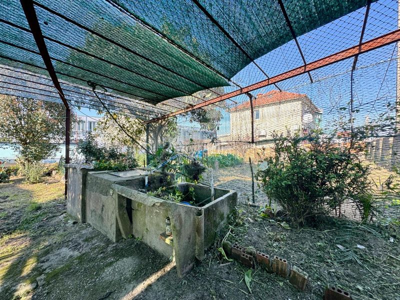 Foto aed75fea-e324-4a3f-8e8c-6436ecff535d. Casa amb aparcament a Coruxo - Oia - Saiáns Vigo