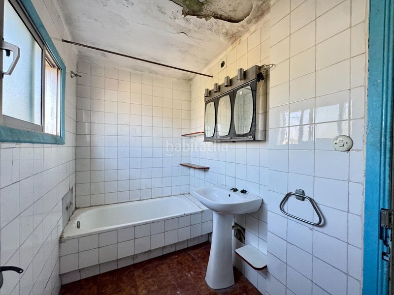 Foto b775aaf2-4112-4209-81b3-189038883bfa. Casa amb aparcament a Coruxo - Oia - Saiáns Vigo