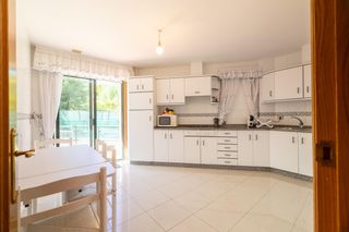 Piso  Leon. Vivienda en sanxenxo con gran terraza, piscina comunitaria y a e