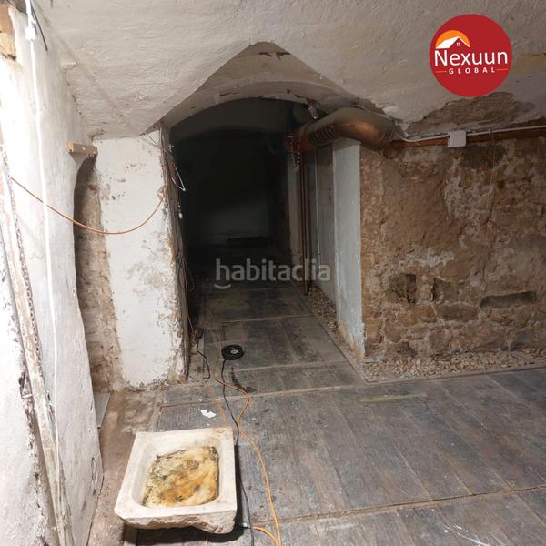 Foto a921b9e0-60ae-4666-a413-3b1a8a67fefa. Alquiler local comercial local con encanto en finca regia en venta 196m2 en Barcelona